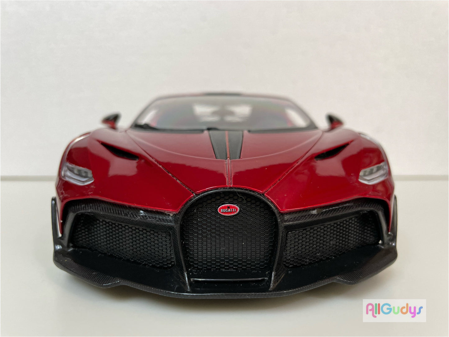 Bugatti Divo 1:18 Maisto Maroon Red Special Edition Die-Cast Model Car